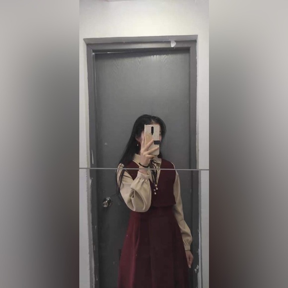 New - Picture 2 of 2